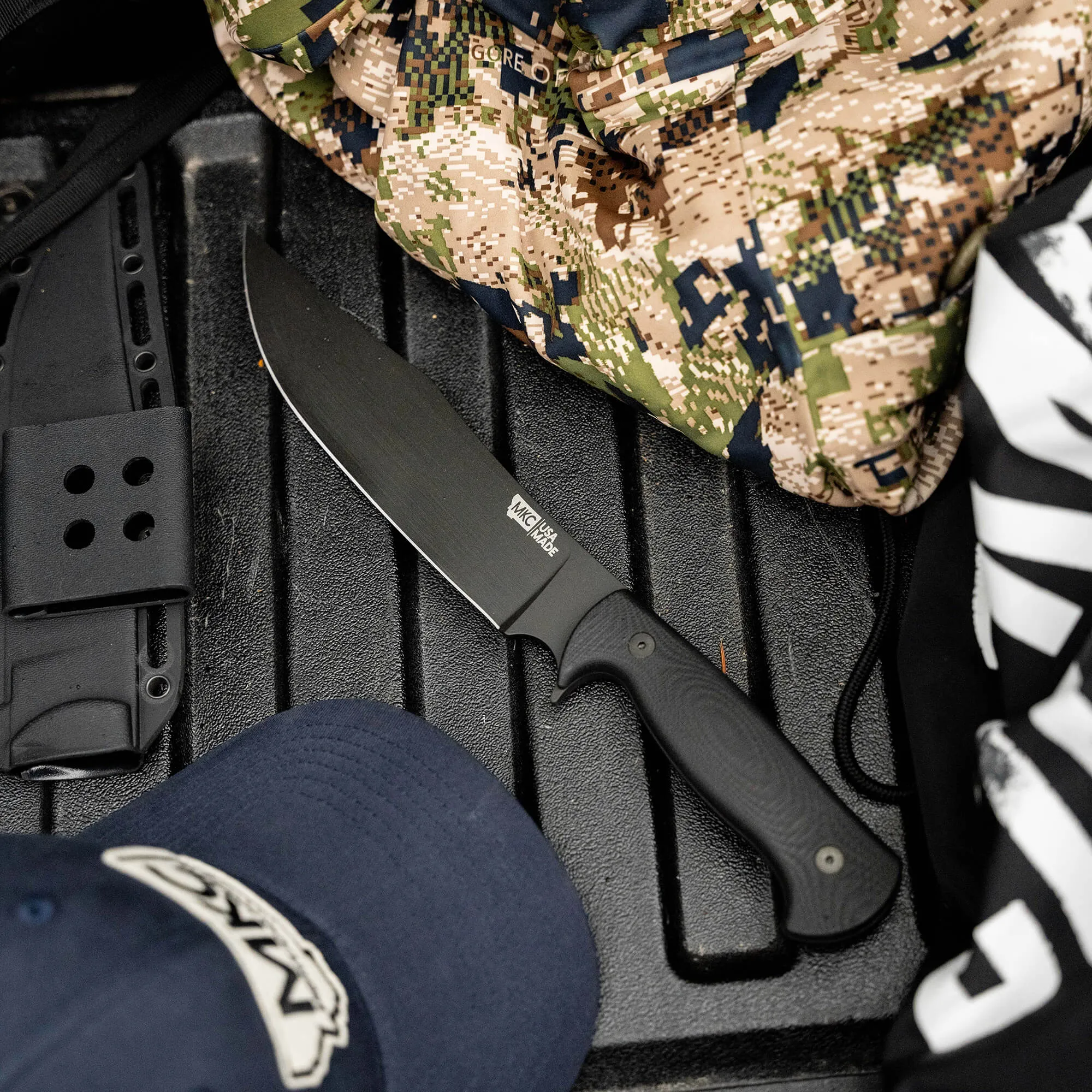 THE MARSHALL BUSHCRAFT KNIFE - BLACK